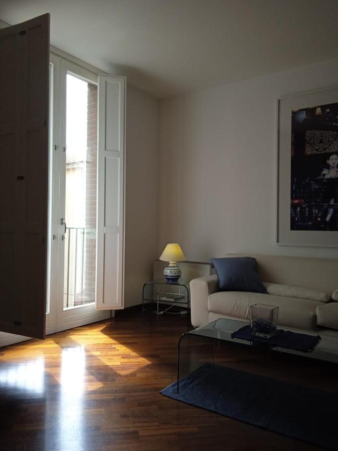 Olimpia Apartment City Center Salerno Exterior foto